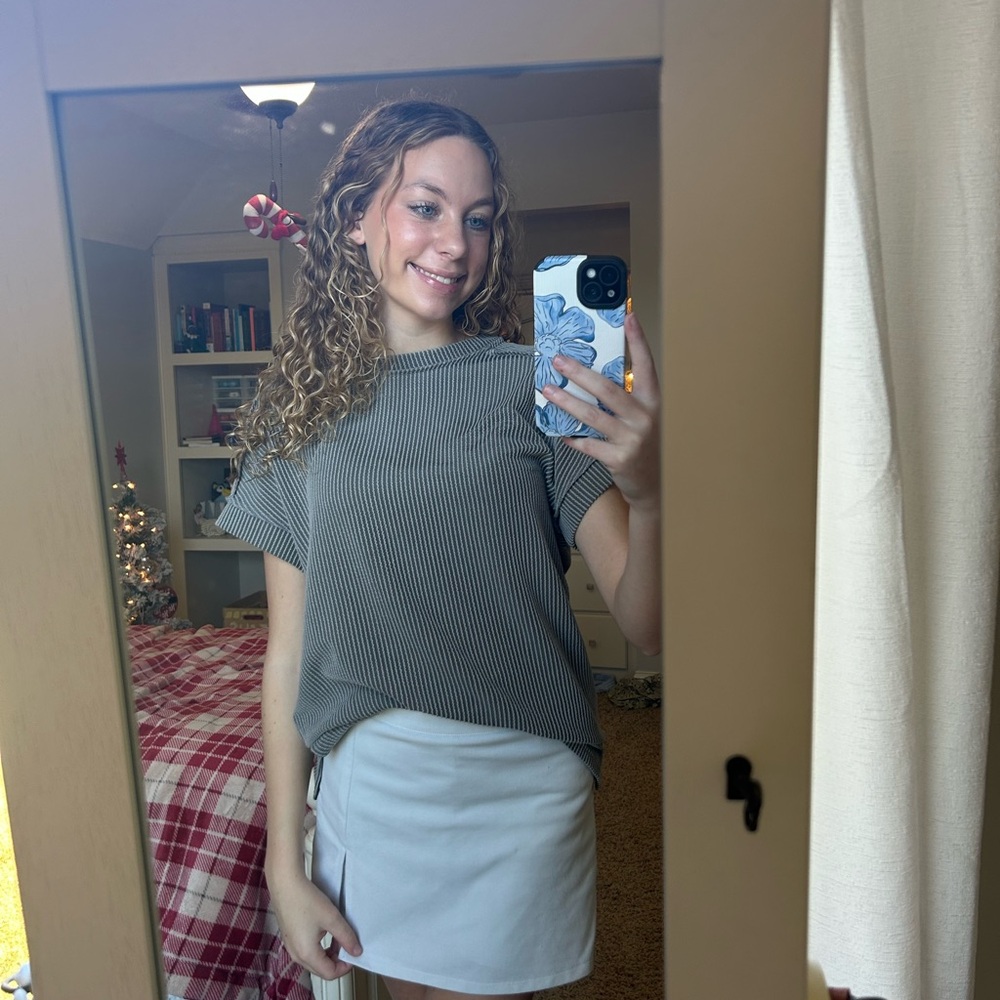 Ribbed boutique shirt